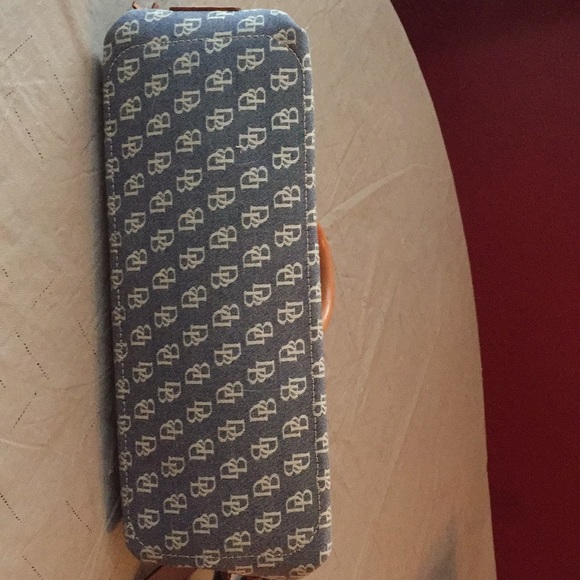 Dooney & Bourke signature print canvas purse - Picture 5 of 5